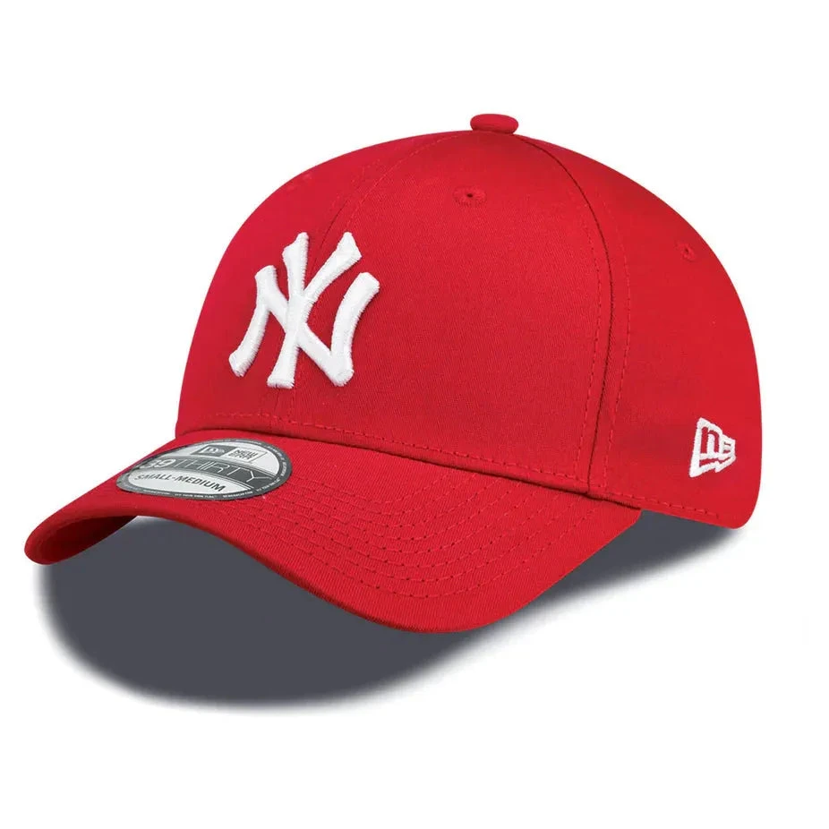 NEW ERA 39THIRTY LEAGUE ESSENTIAL NEW YORK YANKEES RED CAP 3 NEW ERA 39THIRTY LEAGUE ESSENTIAL NEW YORK YANKEES RED CAP