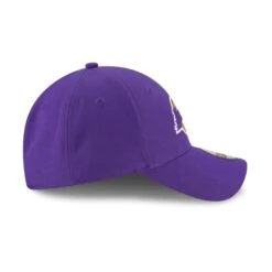 NEW ERA 9FORTY LEAGUE ESSENTIAL LOS ANGELES LAKERS PURPLE CAP 13 NEW ERA 9FORTY LEAGUE ESSENTIAL LOS ANGELES LAKERS PURPLE CAP -Headwear store 11405605 6 4e0c559d c654 4b24 b234 7c6990ec774c