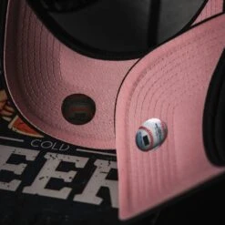 NEW ERA 9FORTY A-FRAME LOS ANGELES DODGERS 60TH ANNIVERSARY TWO TONE / PINK UV SNAPBACK CAP 11 NEW ERA 9FORTY A-FRAME LOS ANGELES DODGERS 60TH ANNIVERSARY TWO TONE / PINK UV SNAPBACK CAP -Headwear store 20250223 IMG 9719 Editcopy