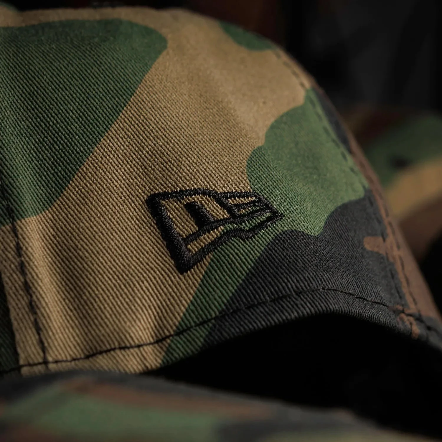 NEW ERA 59FIFTY NFL LAS VEGAS RAIDERS CAMO / GREY UV FITTED CAP 6 NEW ERA 59FIFTY NFL LAS VEGAS RAIDERS CAMO / GREY UV FITTED CAP - Image 4