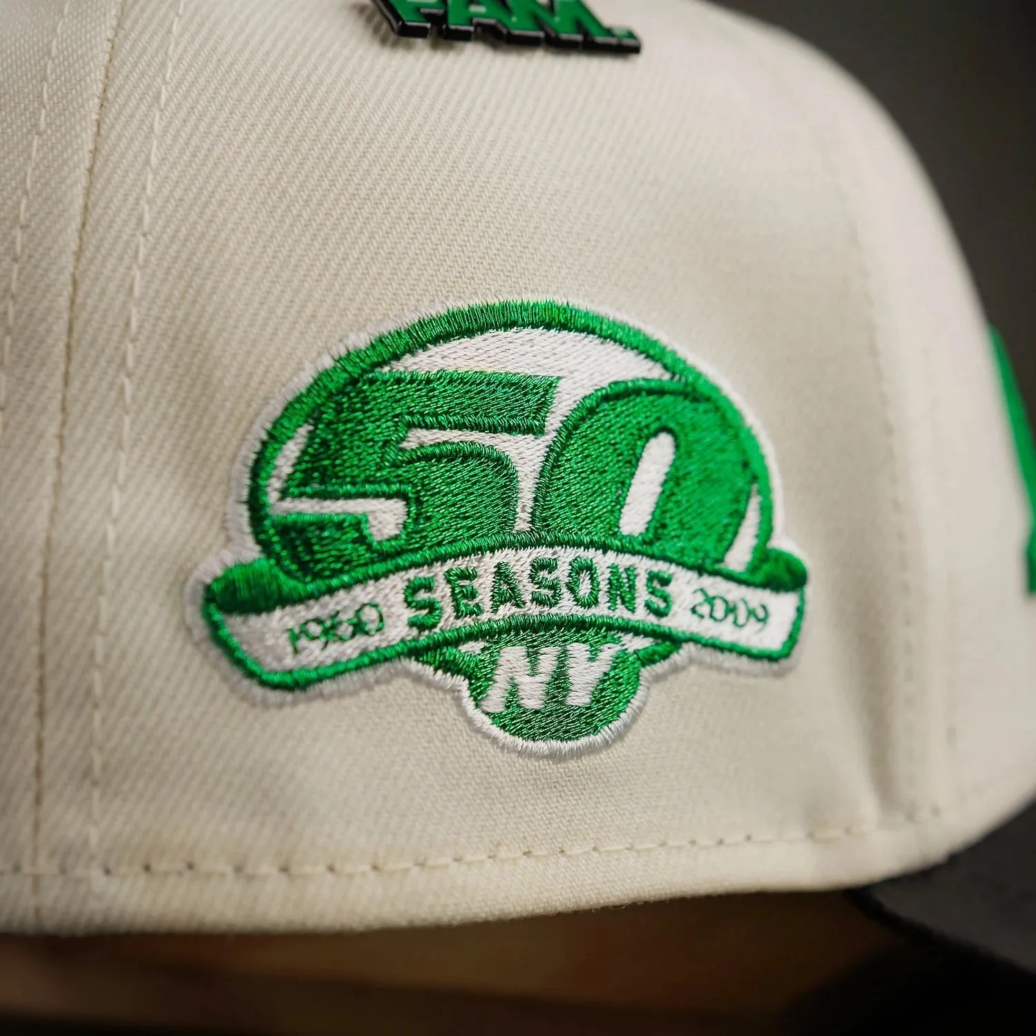 NEW ERA 9FORTY A-FRAME NFL NEW YORK JETS 50 SEASONS TWO TONE / KELLY GREEN UV CAP 6 NEW ERA 9FORTY A-FRAME NFL NEW YORK JETS 50 SEASONS TWO TONE / KELLY GREEN UV CAP - Image 4