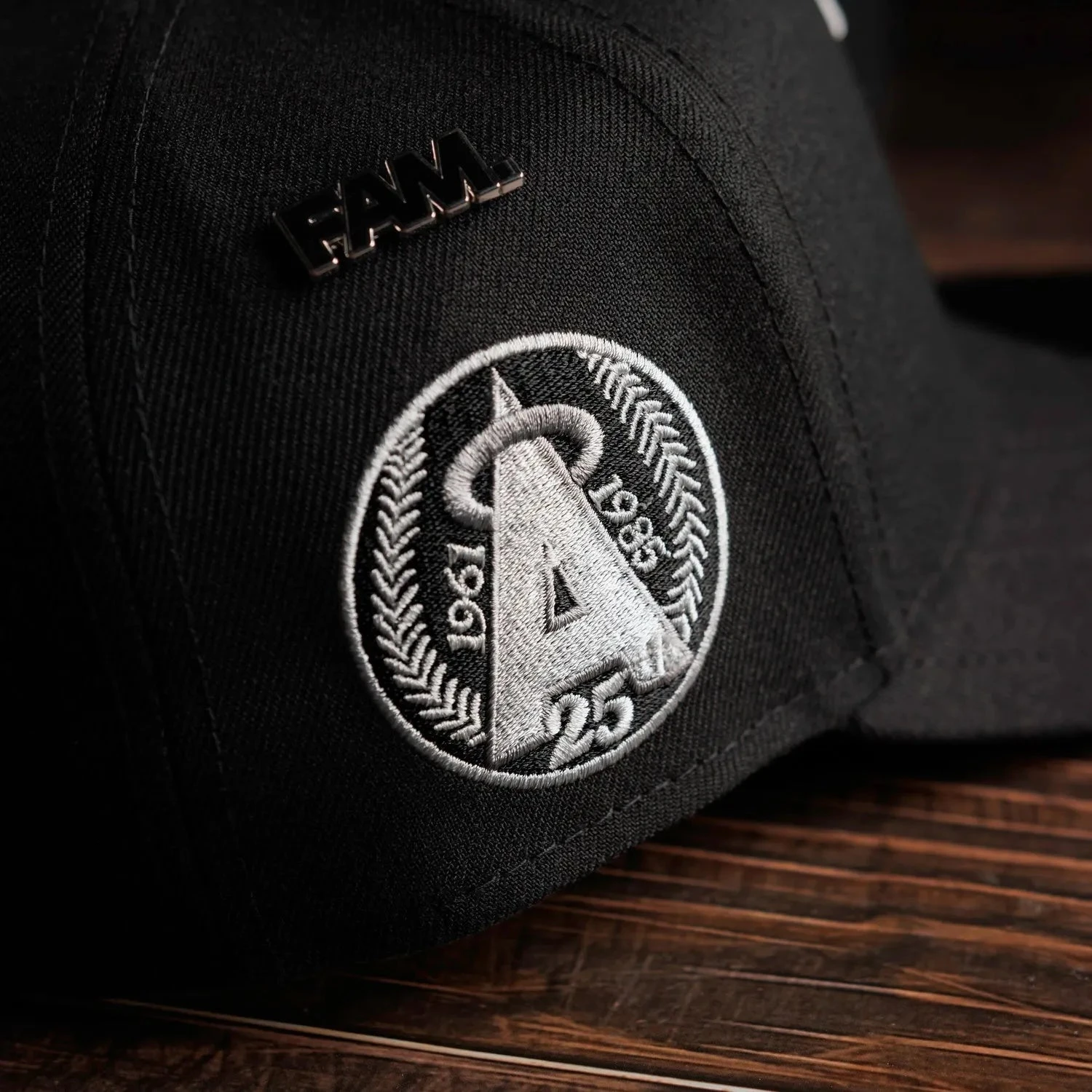 NEW ERA 9FORTY A-FRAME ANAHEIM ANGELS 25TH ANNIVERSARY BLACK / GREY UV SNAPBACK 5 NEW ERA 9FORTY A-FRAME ANAHEIM ANGELS 25TH ANNIVERSARY BLACK / GREY UV SNAPBACK - Image 3