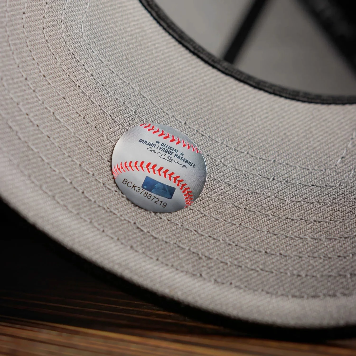 NEW ERA 9FORTY A-FRAME ANAHEIM ANGELS 25TH ANNIVERSARY BLACK / GREY UV SNAPBACK 7 NEW ERA 9FORTY A-FRAME ANAHEIM ANGELS 25TH ANNIVERSARY BLACK / GREY UV SNAPBACK - Image 5