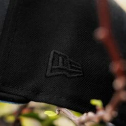 PHILADELPHIA EAGLES NFL BLACK BLUE UV / NEW ERA 59FIFTY FITTED CAP 15 PHILADELPHIA EAGLES NFL BLACK BLUE UV / NEW ERA 59FIFTY FITTED CAP -Headwear store 20250528 IMG 4316 Editcopy 2a7c9ff5 ebe6 43e9 8998 d409cb41d68b