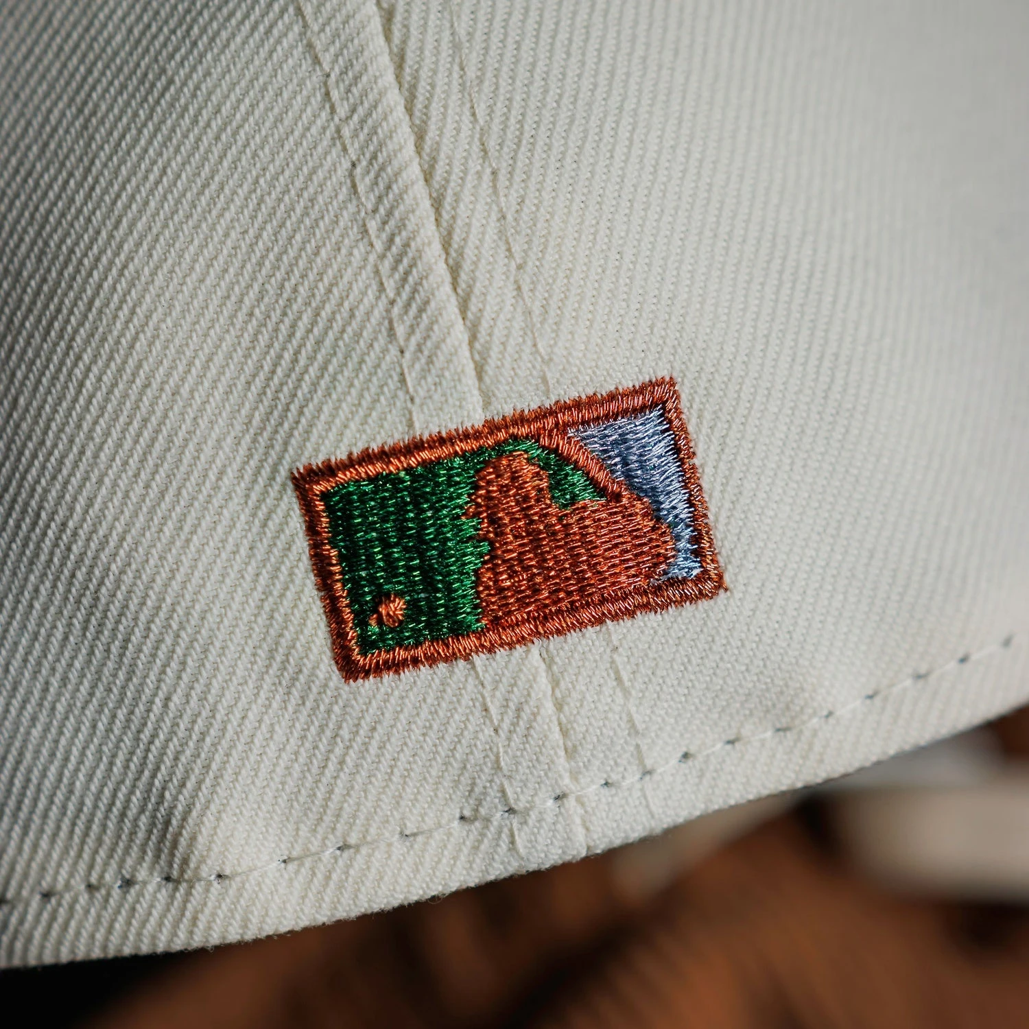 HOUSTON ASTROS MLB TWO TONE CHROME WHITE GRAY UV / NEW ERA 59FIFTY FITTED CAP 7 HOUSTON ASTROS MLB TWO TONE CHROME WHITE GRAY UV / NEW ERA 59FIFTY FITTED CAP - Image 5