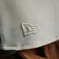 HOUSTON ASTROS MLB TWO TONE CHROME WHITE GRAY UV / NEW ERA 59FIFTY FITTED CAP 16 HOUSTON ASTROS MLB TWO TONE CHROME WHITE GRAY UV / NEW ERA 59FIFTY FITTED CAP -Headwear store 20250603 IMG 5398 Editcopy