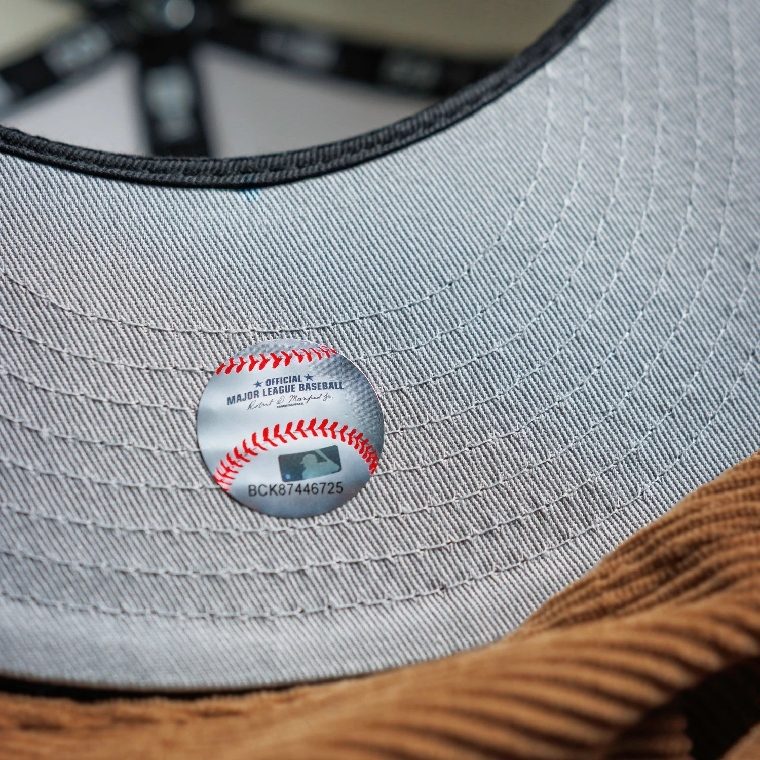 HOUSTON ASTROS MLB TWO TONE CHROME WHITE GRAY UV / NEW ERA 59FIFTY FITTED CAP 6 HOUSTON ASTROS MLB TWO TONE CHROME WHITE GRAY UV / NEW ERA 59FIFTY FITTED CAP - Image 4