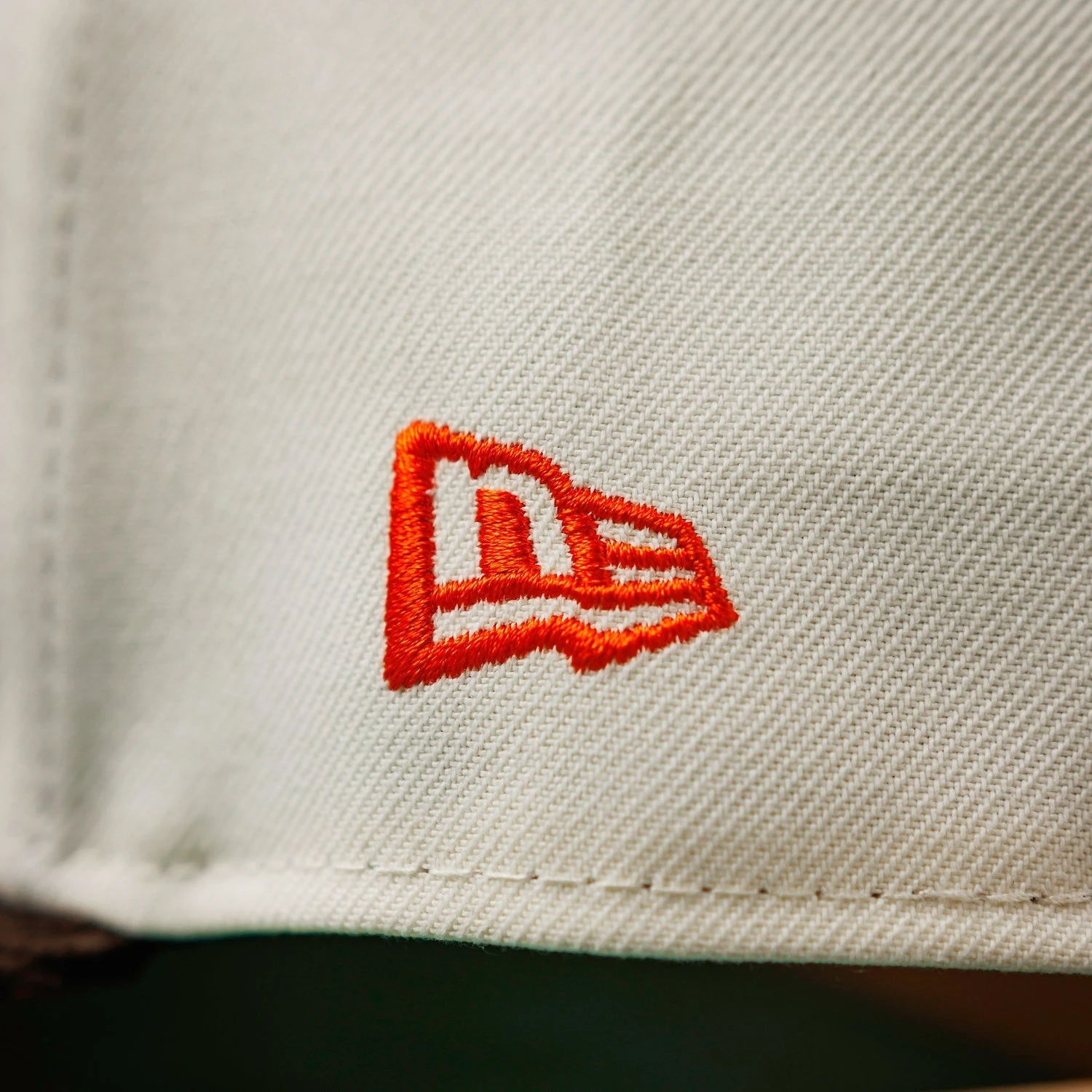 NEW ERA 59FIFTY MLB LOS ANGELES DODGERS WORLD SERIES 1963 TWO TONE / ORANGE UV FITTED CAP 9 NEW ERA 59FIFTY MLB LOS ANGELES DODGERS WORLD SERIES 1963 TWO TONE / ORANGE UV FITTED CAP - Image 7