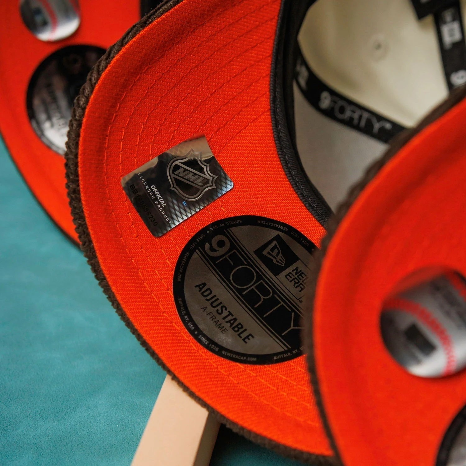 NEW ERA 9FORTY A-FRAME NHL ANAHEIM DUCKS ALL STAR GAME 1991 TWO TONE / ORANGE UV SNAPBACK 5 NEW ERA 9FORTY A-FRAME NHL ANAHEIM DUCKS ALL STAR GAME 1991 TWO TONE / ORANGE UV SNAPBACK - Image 3