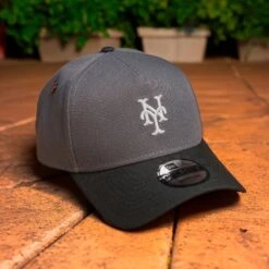 NEW YORK METS TWO TONE MLB GRAPHITE SCARLET UV / NEW ERA 9FORTY A-FRAME
