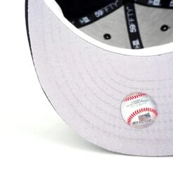 NEW ERA 59FIFTY MLB CHICAGO WHITE SOX WS 2005 NAVY/GREY UV FITTED CAP 13 NEW ERA 59FIFTY MLB CHICAGO WHITE SOX WS 2005 NAVY/GREY UV FITTED CAP -Headwear store 70297148 new era 59fifty mlb chicago white sox navy grey underbrim 4 scaled 1
