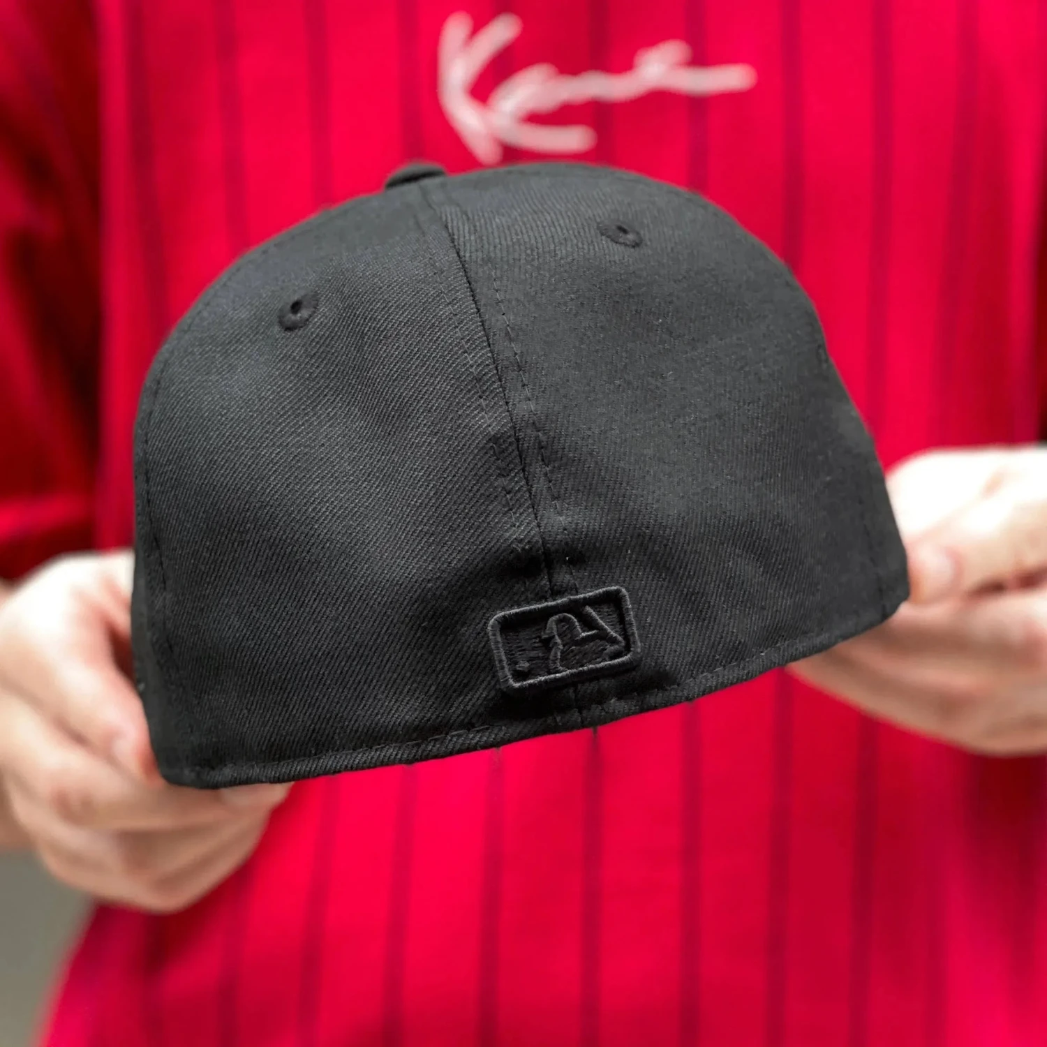 NEW ERA 59FIFTY MLB NEW YORK YANKEES BLACK WOOL/ RED UV FITTED CAP 5 NEW ERA 59FIFTY MLB NEW YORK YANKEES BLACK WOOL/ RED UV FITTED CAP - Image 3