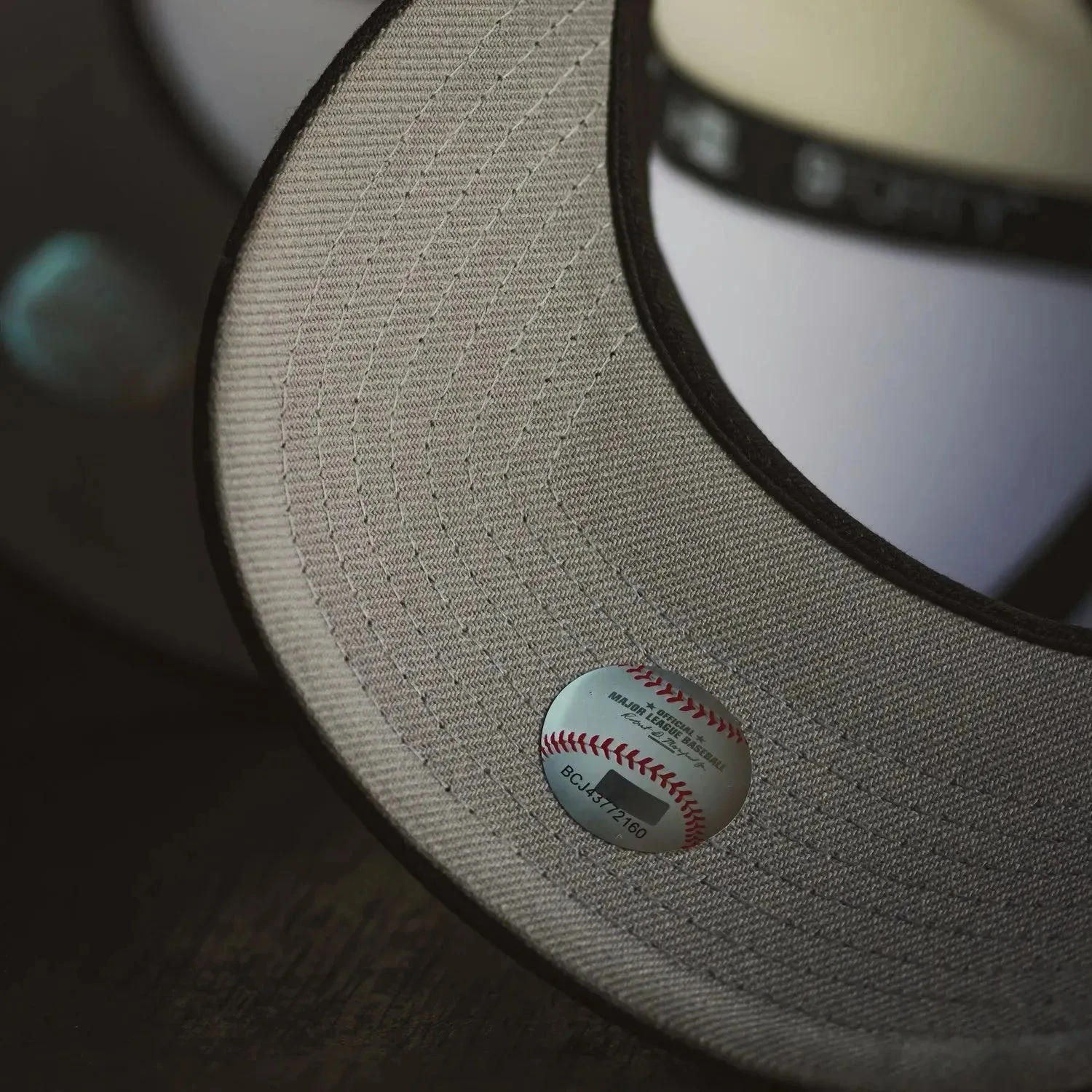 NEW ERA 9FORTY A-FRAME LOS ANGELES DODGERS 100TH ANNIVERSARY TWO TONE / GREY UV SNAPBACK 6 NEW ERA 9FORTY A-FRAME LOS ANGELES DODGERS 100TH ANNIVERSARY TWO TONE / GREY UV SNAPBACK - Image 4