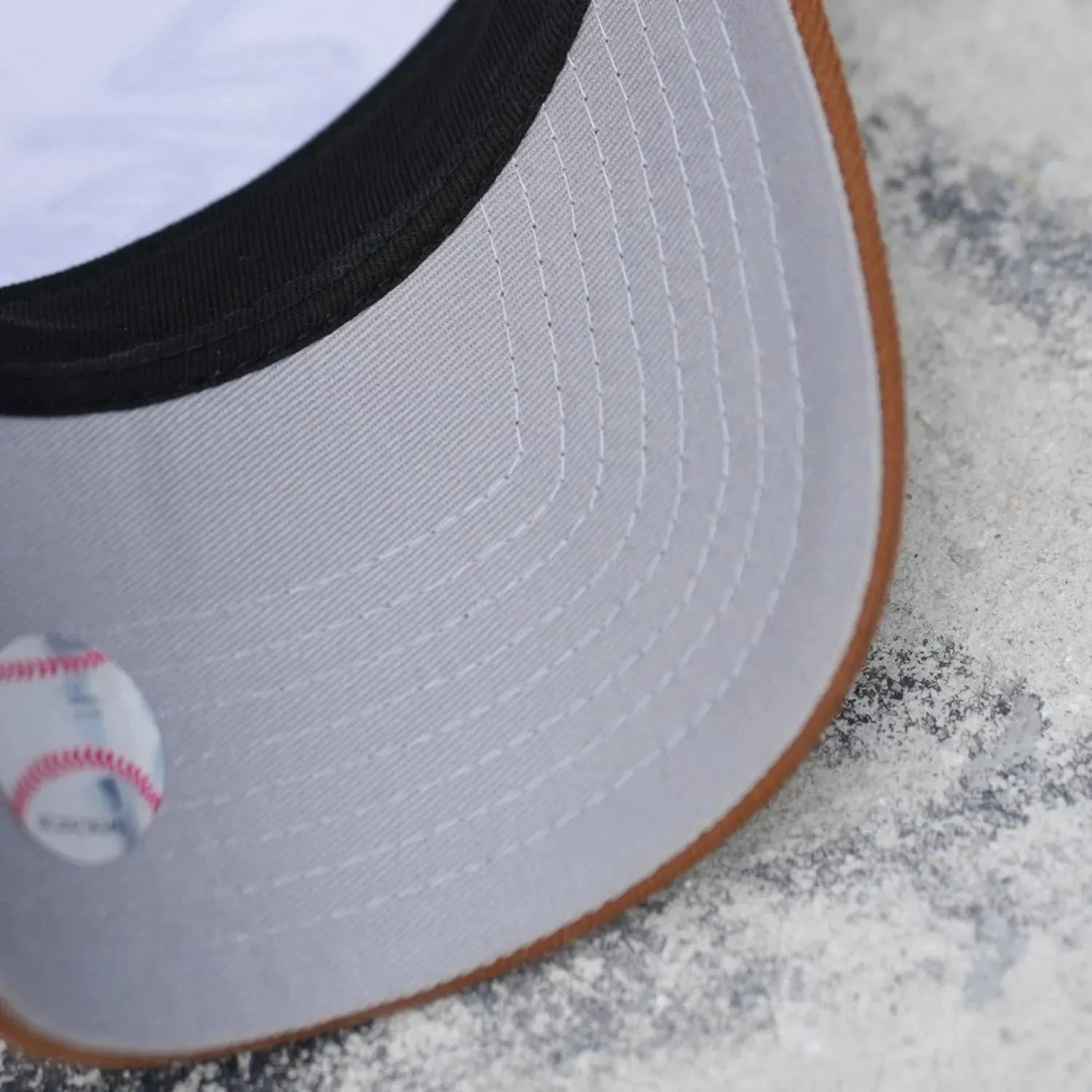 NEW ERA 9FORTY A-FRAME NEW YORK YANKEES SUBWAY SERIES 2000 TWO TONE / GREY UV SNAPBACK 5 NEW ERA 9FORTY A-FRAME NEW YORK YANKEES SUBWAY SERIES 2000 TWO TONE / GREY UV SNAPBACK - Image 3