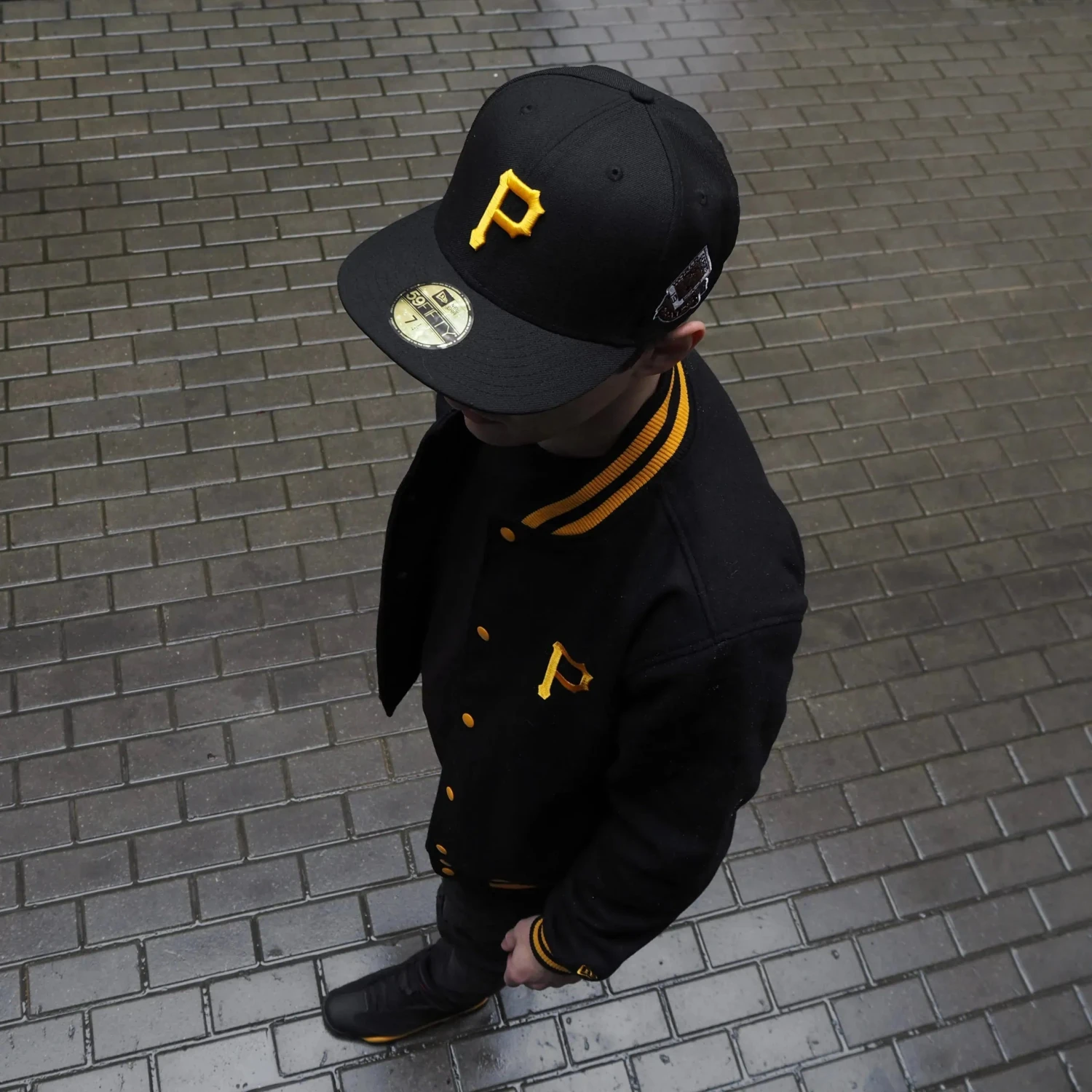 NEW ERA 59FIFTY MLB PITTSBURGH PIRATES WORLD SERIES 1960 BLACK / GREEN UV FITTED CAP 4 NEW ERA 59FIFTY MLB PITTSBURGH PIRATES WORLD SERIES 1960 BLACK / GREEN UV FITTED CAP - Image 2