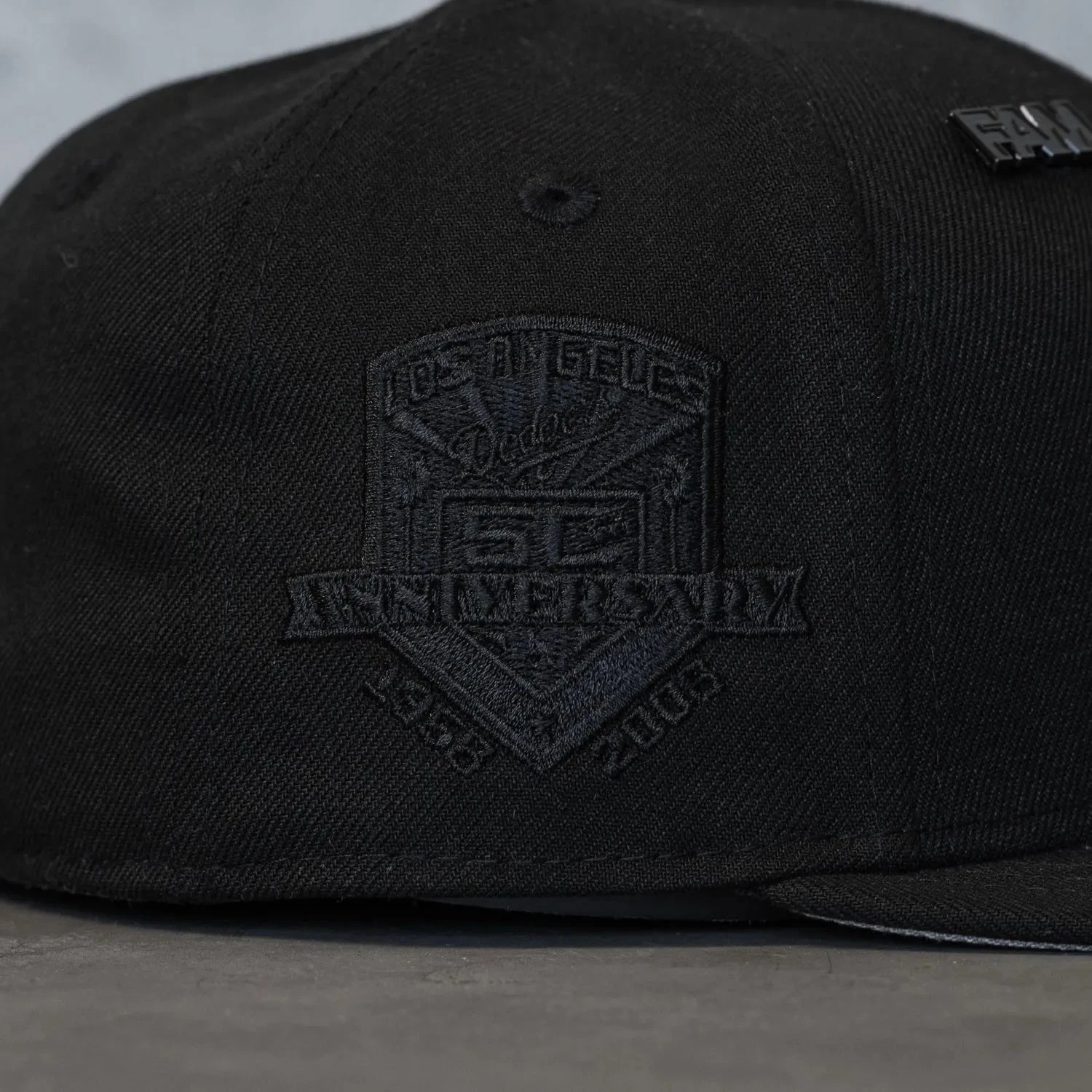 NEW ERA 59FIFTY MLB LOS ANGELES DODGERS 50TH ANNIVERSARY BLACK / GREY UV FITTED CAP 5 NEW ERA 59FIFTY MLB LOS ANGELES DODGERS 50TH ANNIVERSARY BLACK / GREY UV FITTED CAP - Image 3