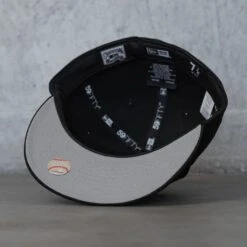 NEW ERA 59FIFTY MLB LOS ANGELES DODGERS 50TH ANNIVERSARY BLACK / GREY UV FITTED CAP 14 NEW ERA 59FIFTY MLB LOS ANGELES DODGERS 50TH ANNIVERSARY BLACK / GREY UV FITTED CAP -Headwear store NewEra59fiftyMLBBlackonBlackcapGreybottom 7d852749 c86a 4178 8094 772d260b7174