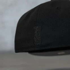 NEW ERA 59FIFTY NBA CHICAGO BULLS BLACK / GREY UV FITTED CAP -Headwear store NewEra59fiftyNBABlackonBlackcap