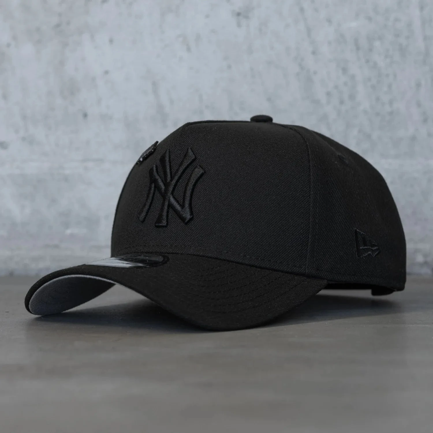 NEW ERA 9FORTY A-FRAME MLB NEW YORK YANKEES BLACK / GREY UV SNAPBACK 4 NEW ERA 9FORTY A-FRAME MLB NEW YORK YANKEES BLACK / GREY UV SNAPBACK - Image 2