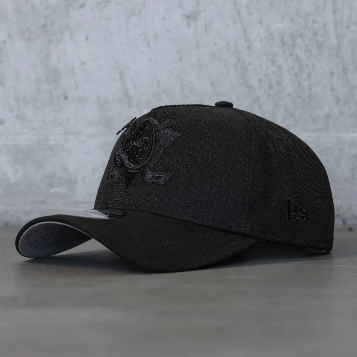 NEW ERA 9FORTY A-FRAME NHL ANAHEIM DUCKS BLACK / GREY UV SNAPBACK 4 NEW ERA 9FORTY A-FRAME NHL ANAHEIM DUCKS BLACK / GREY UV SNAPBACK - Image 2