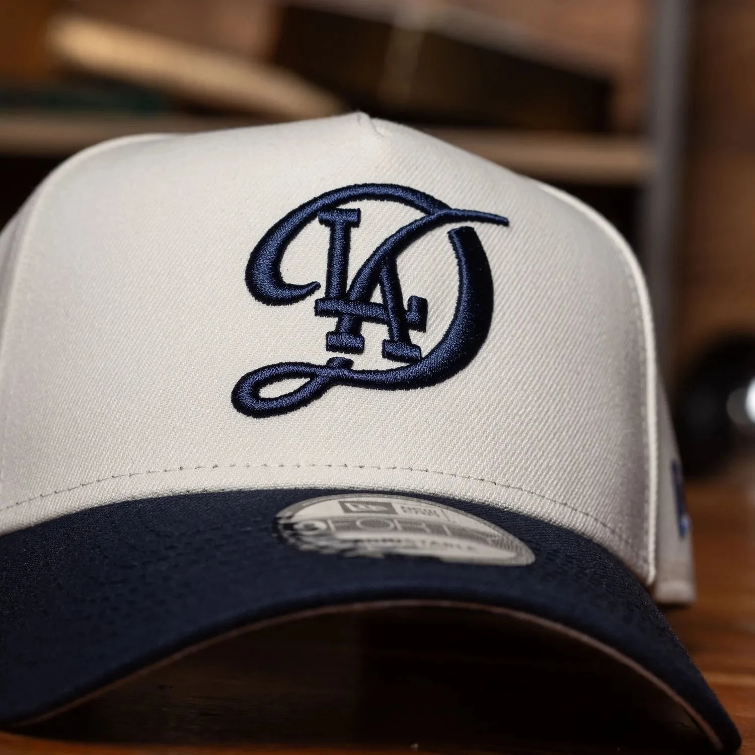 NEW ERA 9FORTY A-FRAME MLB LOS ANGELES DODGERS SCRIPT TWO TONE / GREY UV SNAPBACK CAP 10 NEW ERA 9FORTY A-FRAME MLB LOS ANGELES DODGERS SCRIPT TWO TONE / GREY UV SNAPBACK CAP - Image 8