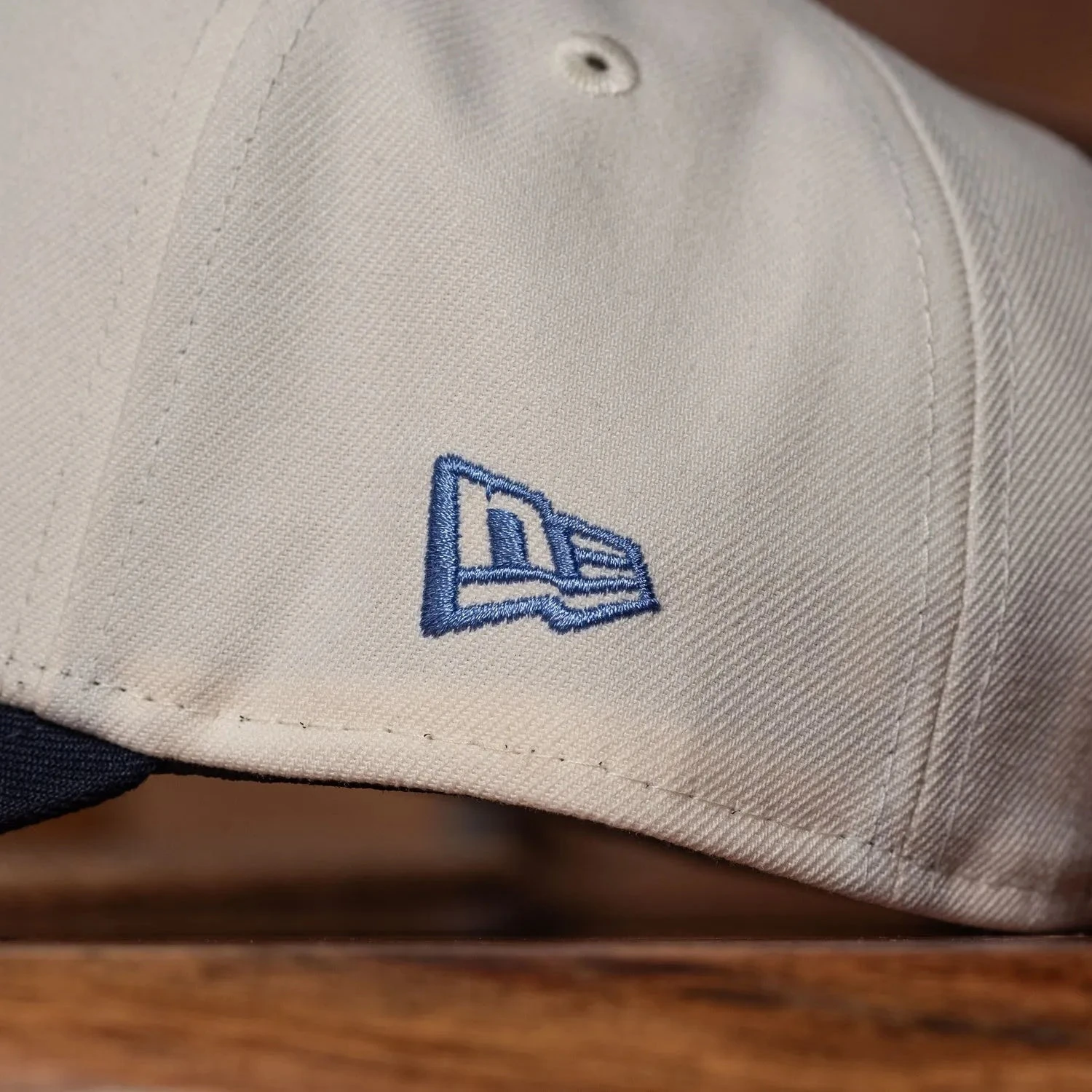 NEW ERA 9FORTY A-FRAME MLB LOS ANGELES DODGERS SCRIPT TWO TONE / GREY UV SNAPBACK CAP 5 NEW ERA 9FORTY A-FRAME MLB LOS ANGELES DODGERS SCRIPT TWO TONE / GREY UV SNAPBACK CAP - Image 3