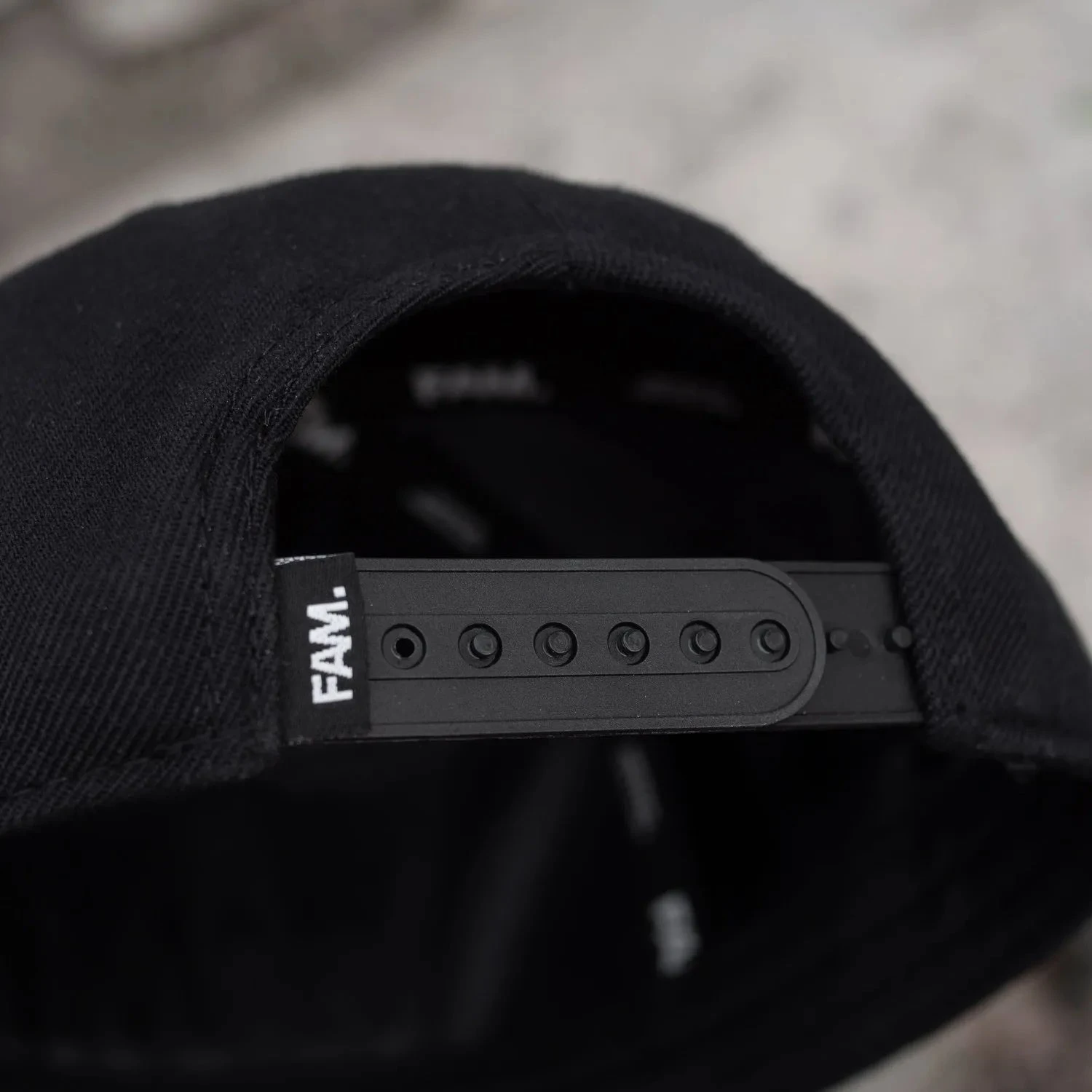 FAM.CAP CORE BLACK SNAPBACK /GREEN UV 10 FAM.CAP CORE BLACK SNAPBACK /GREEN UV - Image 8