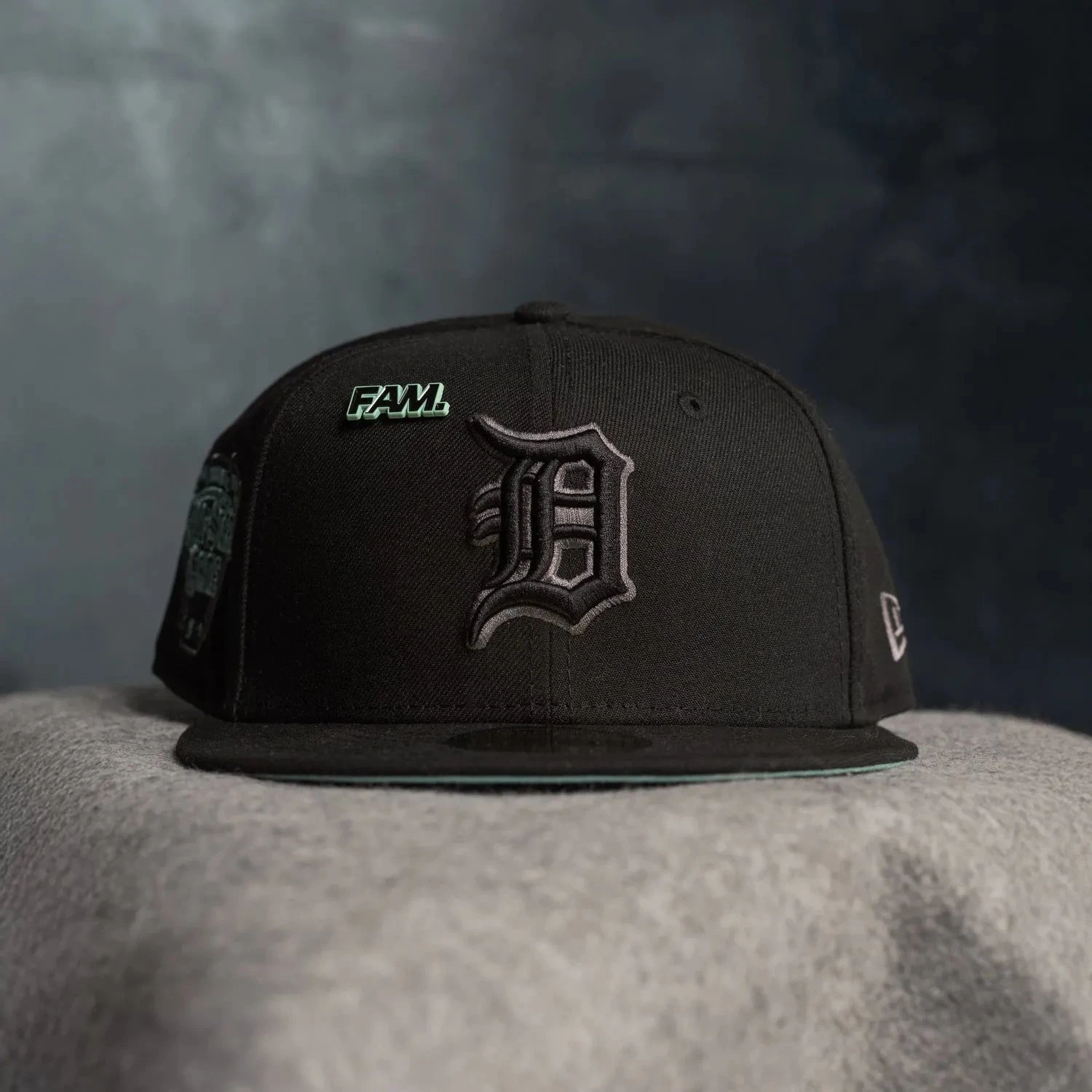 NEW ERA 59FIFTY MLB DETROIT TIGERS ALL STAR GAME 2005 BLACK / MINT UV FITTED CAP 4 NEW ERA 59FIFTY MLB DETROIT TIGERS ALL STAR GAME 2005 BLACK / MINT UV FITTED CAP - Image 2