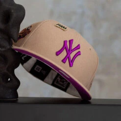NEW ERA 59FIFTY MLB NEW YORK YANKEES WORLD SERIES 1998 CAMEL / SPARKLING GRAPE UV FITTED CAP 15 NEW ERA 59FIFTY MLB NEW YORK YANKEES WORLD SERIES 1998 CAMEL / SPARKLING GRAPE UV FITTED CAP -Headwear store P2094256 5445b8eb f2b7 4e34 9702 6e0ce3d01165