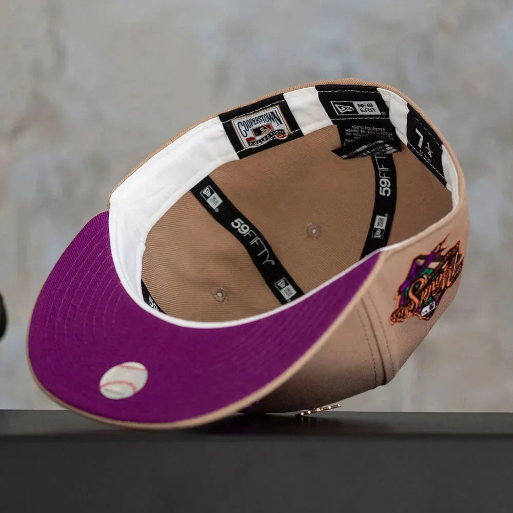 NEW ERA 59FIFTY MLB NEW YORK YANKEES WORLD SERIES 1998 CAMEL / SPARKLING GRAPE UV FITTED CAP 7 NEW ERA 59FIFTY MLB NEW YORK YANKEES WORLD SERIES 1998 CAMEL / SPARKLING GRAPE UV FITTED CAP - Image 5