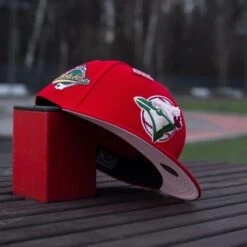 NEW ERA 59FIFTY MLB TORONTO BLUE JAYS WORLD SERIES 1992 RED / PINK UV FITTED CAP -Headwear store P4151175