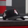 NEW ERA 9FORTY A-FRAME MLB CHICAGO WHITE SOX WORLD SERIES CHAMPIONS 2005 BLACK / GREY UV SNAPBACK 1 NEW ERA 9FORTY A-FRAME MLB CHICAGO WHITE SOX WORLD SERIES CHAMPIONS 2005 BLACK / GREY UV SNAPBACK -Headwear store P5041226