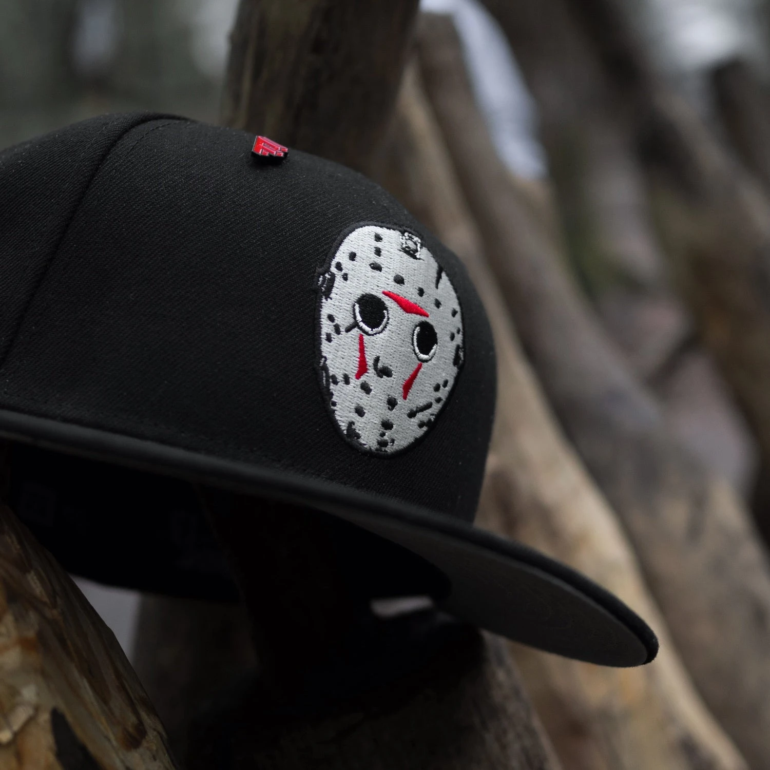 NEW ERA 59FIFTY FRIDAY THE 13TH BLACK / GREY UV FITTED CAP 4 NEW ERA 59FIFTY FRIDAY THE 13TH BLACK / GREY UV FITTED CAP - Image 2