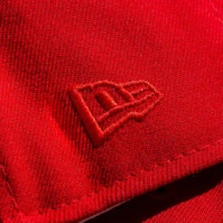 NEW ERA 59FIFTY MLB NEW YORK YANKEES NOOKIE EDITION RED / GREY UV FITTED CAP -Headwear store P5050253