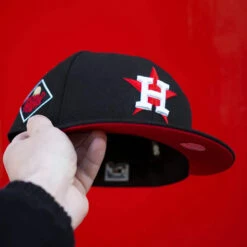 NEW ERA 59FIFTY MLB HOUSTON ASTROS WORLD SERIES 2017 BLACK / RED UV FITTED CAP