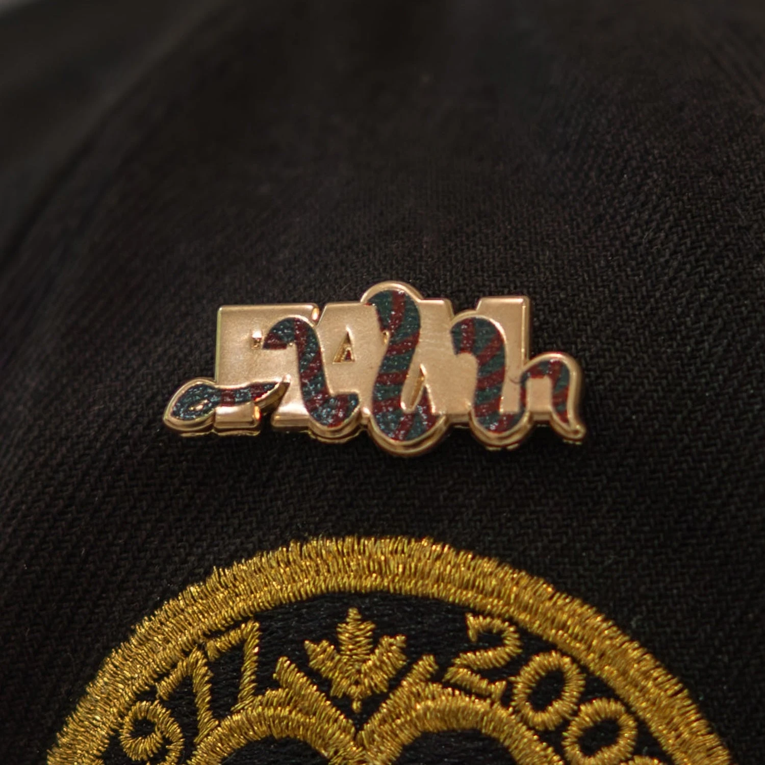 FAM SNAKE PIN 4 FAM SNAKE PIN - Image 2