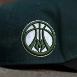 NEW ERA 9FORTY A-FRAME NBA MILWAUKEE BUCKS TWO TONE / GREY UV SNAPBACK -Headwear store P6030743