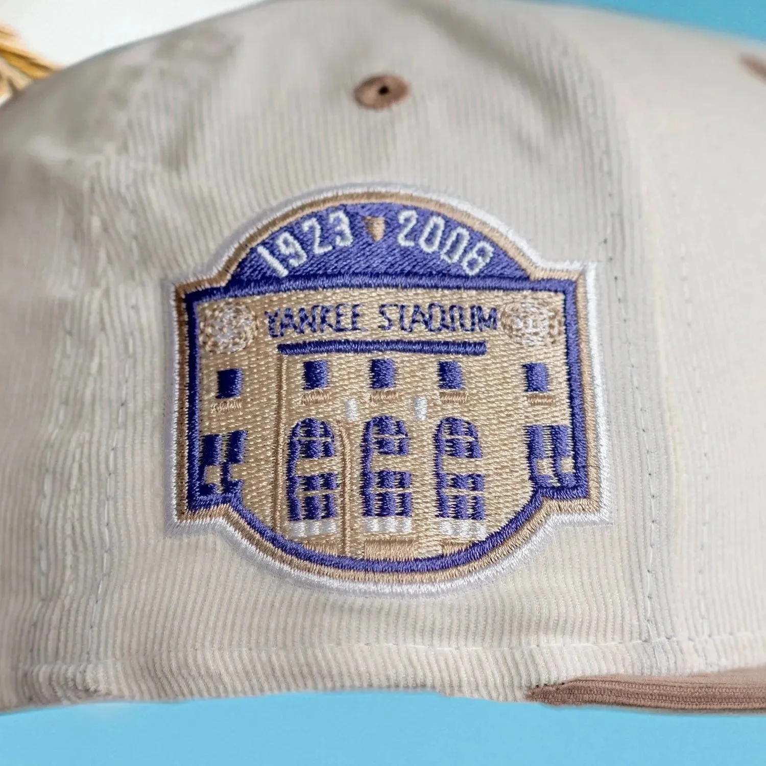 NEW ERA 59FIFTY MLB NEW YORK YANKEES YANKEE STADIUM TWO TONE MICRO CORD / GREY UV FITTED CAP 7 NEW ERA 59FIFTY MLB NEW YORK YANKEES YANKEE STADIUM TWO TONE MICRO CORD / GREY UV FITTED CAP - Image 5