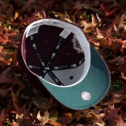 NEW ERA 59FIFTY MLB NEW YORK YANKEES WORLD SERIES 1941 MAROON / AQUA UV FITTED CAP -Headwear store PA277277