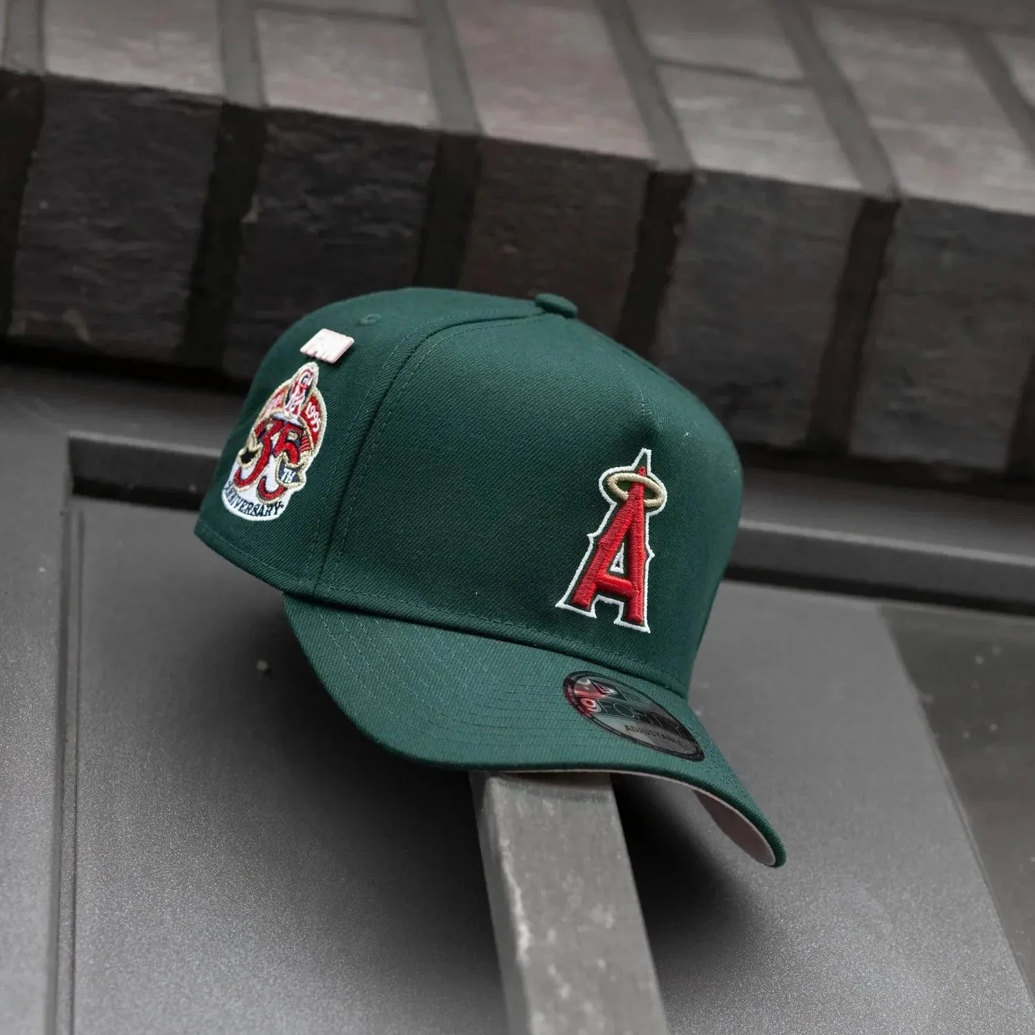 NEW ERA 9FORTY A-FRAME MLB ANAHEIM ANGELS 35TH ANNIVERSARY DARK GREEN / PINK UV SNAPBACK CAP 8 NEW ERA 9FORTY A-FRAME MLB ANAHEIM ANGELS 35TH ANNIVERSARY DARK GREEN / PINK UV SNAPBACK CAP - Image 6