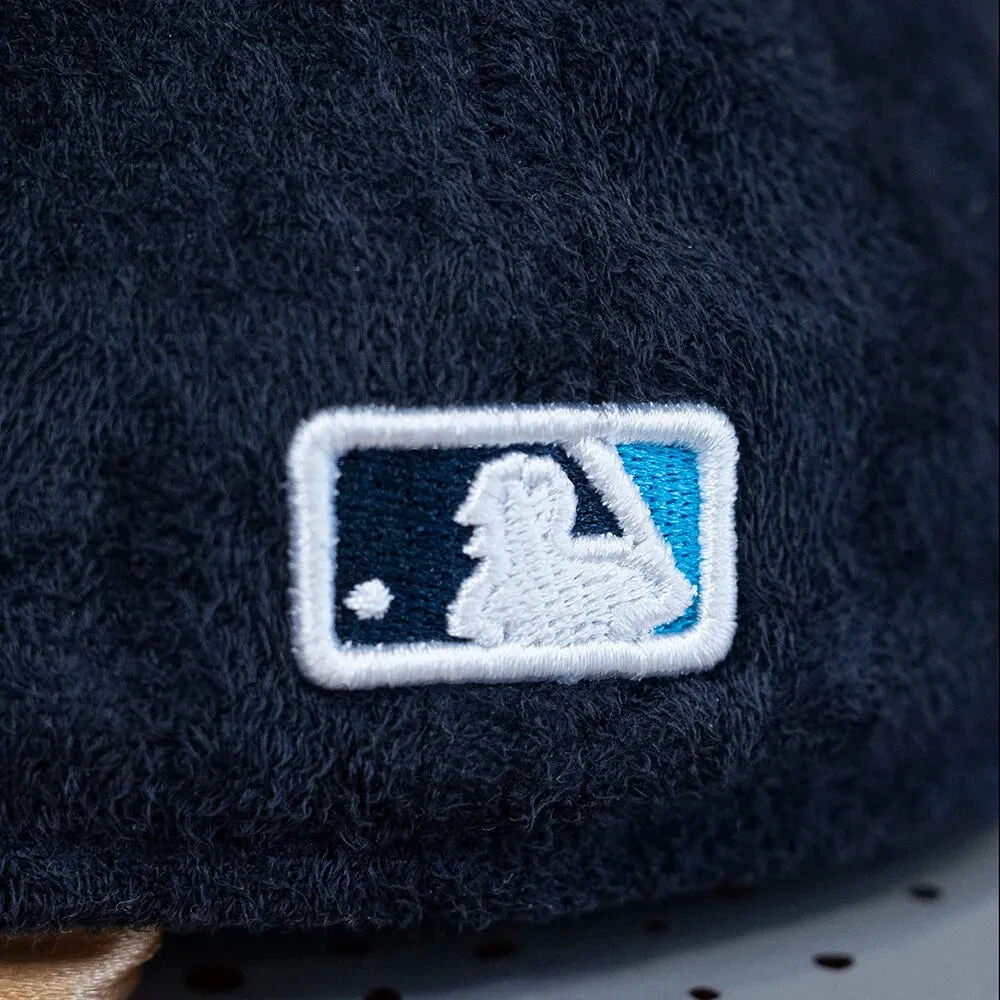 NEW ERA 59FIFTY MLB LOS ANGELES DODGERS NAVY FAUX SUEDE / GREY UV FITTED CAP 6 NEW ERA 59FIFTY MLB LOS ANGELES DODGERS NAVY FAUX SUEDE / GREY UV FITTED CAP - Image 4