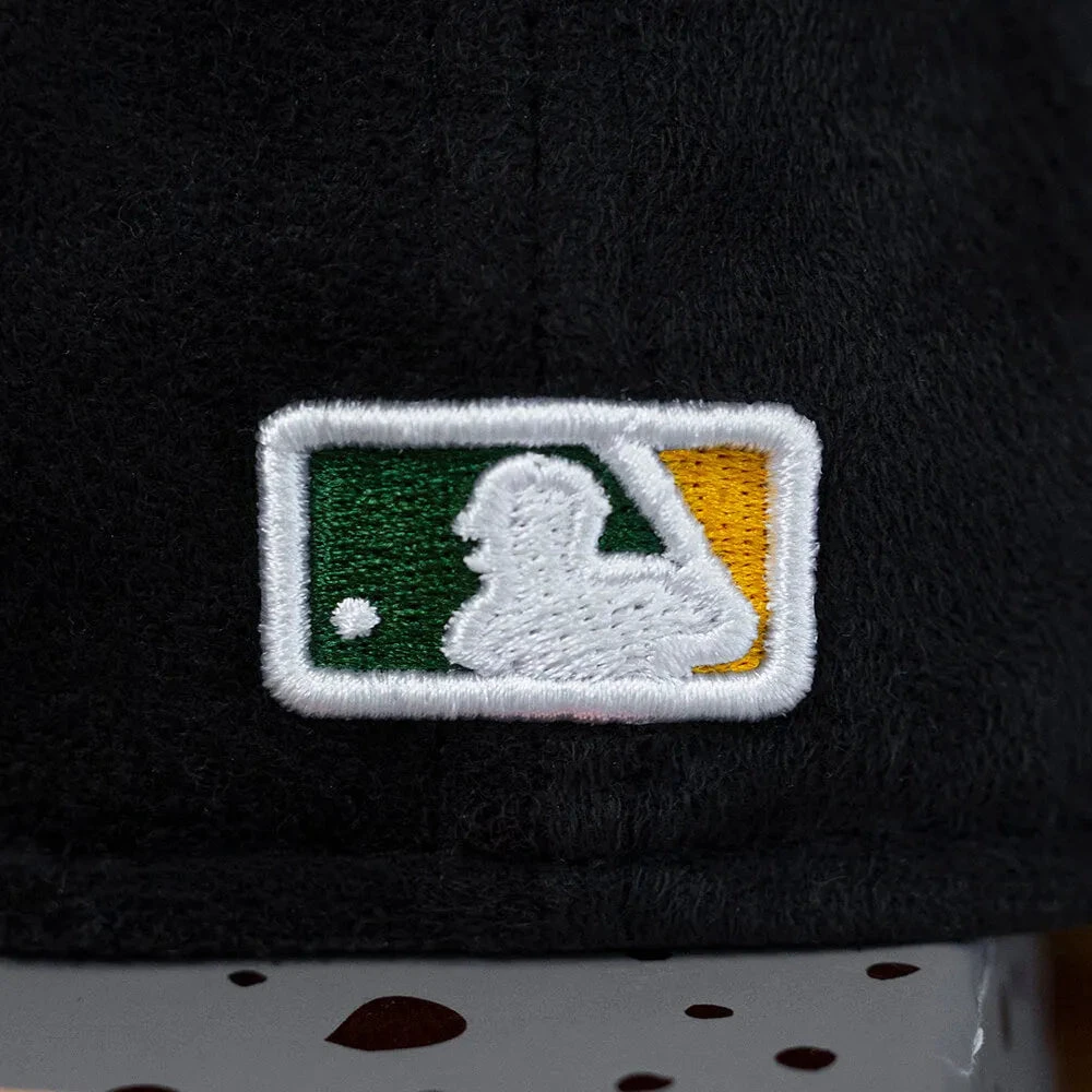 NEW ERA 59FIFTY MLB OAKLAND ATHLETICS BLACK FAUX SUEDE/ GREY UV FITTED CAP 6 NEW ERA 59FIFTY MLB OAKLAND ATHLETICS BLACK FAUX SUEDE/ GREY UV FITTED CAP - Image 4