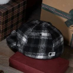 NEW ERA 59FIFTY MLB CHICAGO WHITE SOX COMISKEY PARK PLAID BLACK / GREY UV FITTED CAP 12 NEW ERA 59FIFTY MLB CHICAGO WHITE SOX COMISKEY PARK PLAID BLACK / GREY UV FITTED CAP -Headwear store PC120577