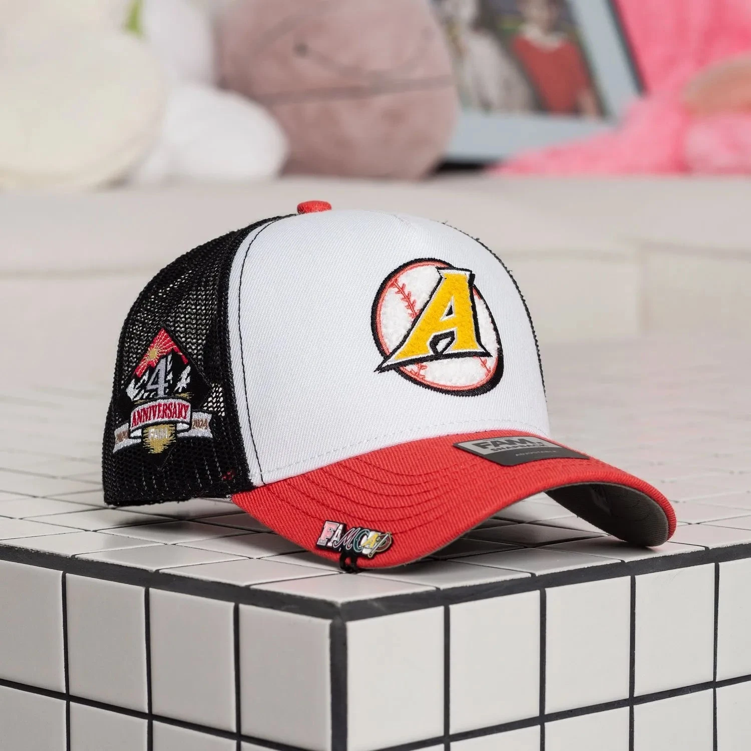 FAM.CAP SNAPBACK "A" CAP 4TH ANNIVERSARY MESH TRUCKER TWO TONE / GREY UV 3 FAM.CAP SNAPBACK "A" CAP 4TH ANNIVERSARY MESH TRUCKER TWO TONE / GREY UV