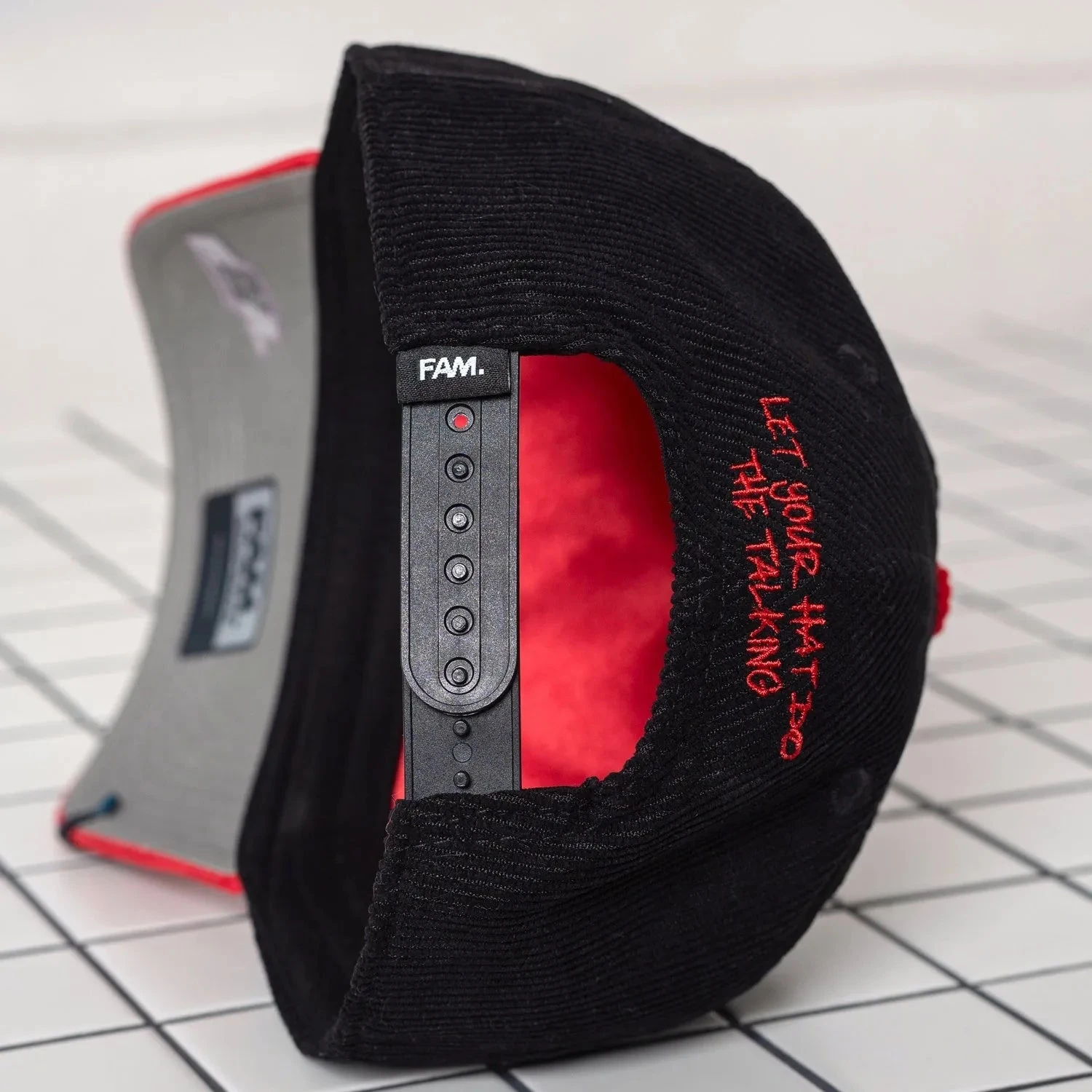 FAM.CAP SNAPBACK "M" CAP 4TH ANNIVERSARY TWO TONE / GREY UV 5 FAM.CAP SNAPBACK "M" CAP 4TH ANNIVERSARY TWO TONE / GREY UV - Image 3