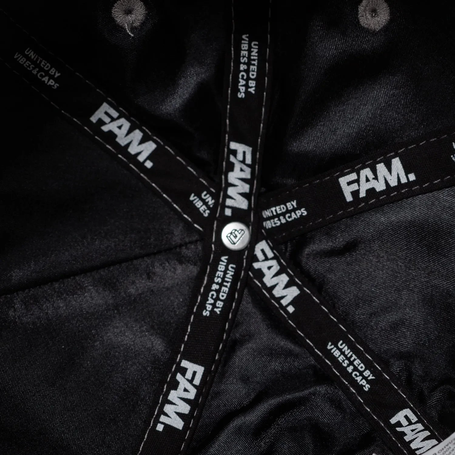 FAM.CAP SNAPBACK "C" CAP 4TH ANNIVERSARY TWO TONE / TEAL GREEN UV 11 FAM.CAP SNAPBACK "C" CAP 4TH ANNIVERSARY TWO TONE / TEAL GREEN UV - Image 9