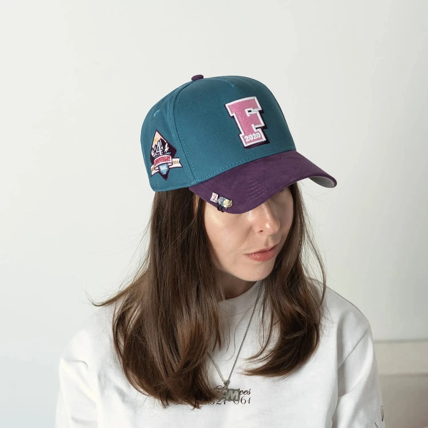 FAM.CAP SNAPBACK "F" CAP 4TH ANNIVERSARY TWO TONE / GREY UV 4 FAM.CAP SNAPBACK "F" CAP 4TH ANNIVERSARY TWO TONE / GREY UV - Image 2